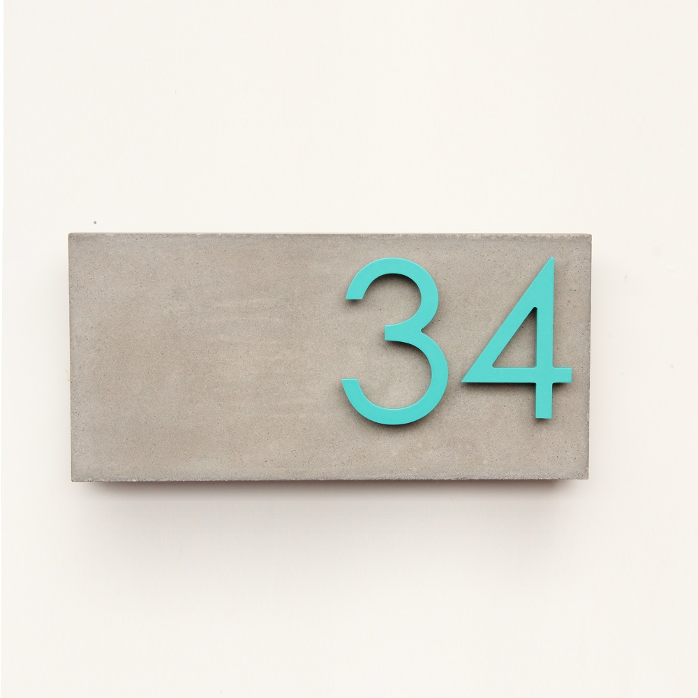 Jusho Design Adresse Civique Boulevard Edouard turquoise gris pale Design Exterieur plaque adresse personnalisee