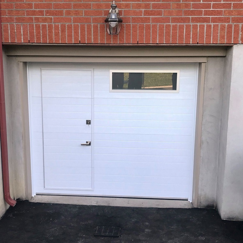 Porte de garage avec porte integree exterieur